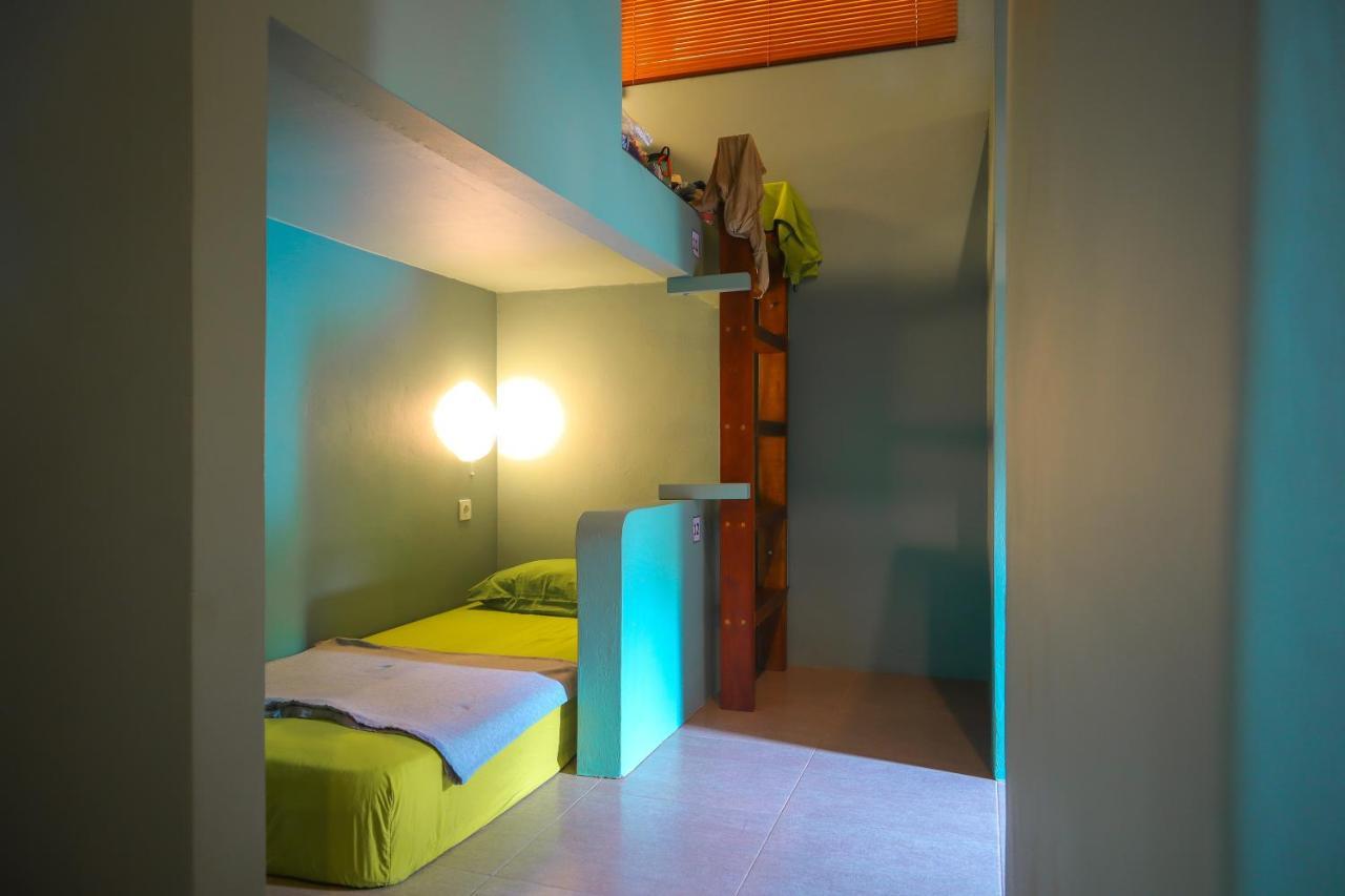 Pipes Hostel Kuta  ภายนอก รูปภาพ