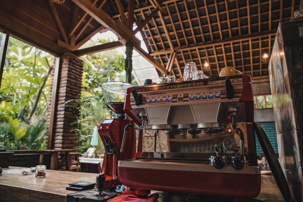 Pipes Hostel Kuta  ภายนอก รูปภาพ