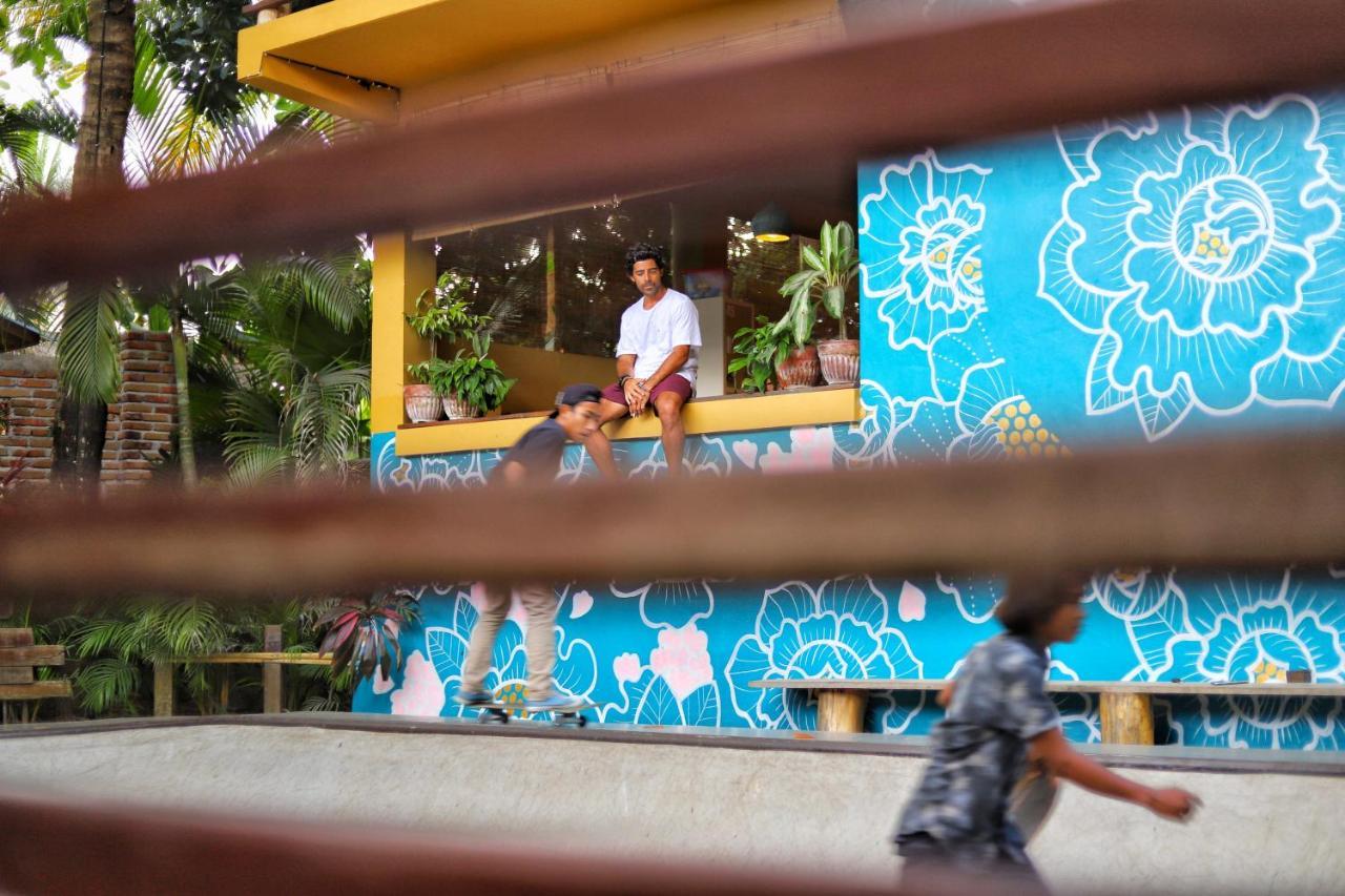 Pipes Hostel Kuta  ภายนอก รูปภาพ